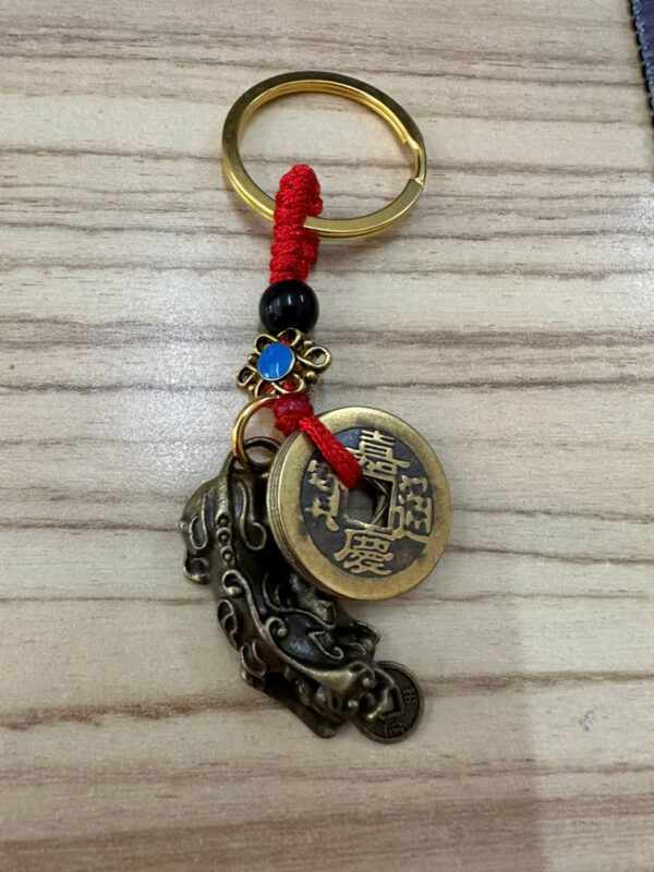 Móc khóa tỳ hưu